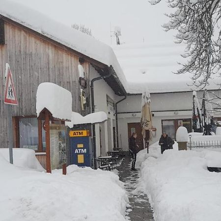 Pension A Restaurace U Sousedu Strazny Dış mekan fotoğraf